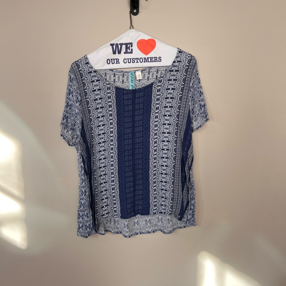 Francesca's Collections Blue Short Sleeve Boxy Blouse Size M